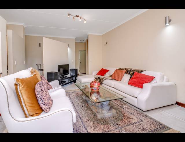 2 BEDROOM APARTMENT FOR SALE IN BEVERLEY